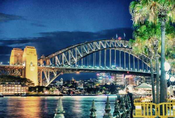 Η μεγαλοπρέπεια της Harbour Bridge κατά το σούρουπο, Σίδνεϊ — Φωτογραφία Αρχείου