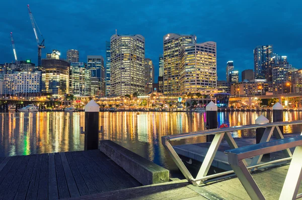 Sydney - 15 października 2015 r.: Światełka Darling Harbour. Sydney jest — Zdjęcie stockowe