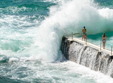 Açık Yüzme havuzunda Bondi beach, Avustralya