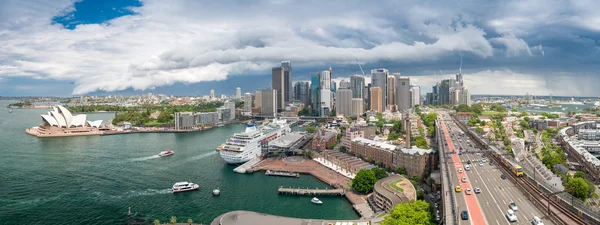 Sydney Harbour da elicottero in una bella giornata — Foto Stock