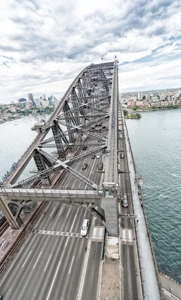Θέα στο λιμάνι του Σίδνεϊ με γέφυρα — Φωτογραφία Αρχείου