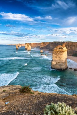 Oniki Havariler taşlara Avustralya günbatımı Great Ocean Road, Victoria boyunca -