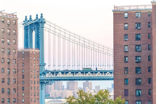 Vista del puente Manhattan desde Brooklyn, ciudad de Nueva York —  Fotos de Stock