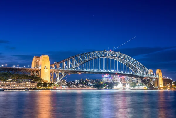 Sydney kikötői híd alkonyatkor — Stock Fotó