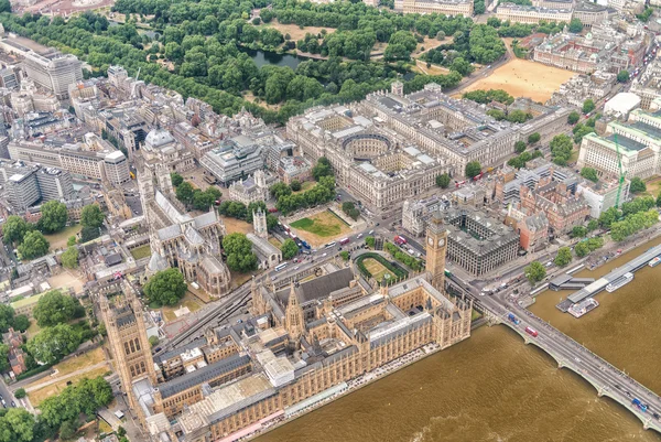 Luchtfoto van Westminster en de Big Ben — Stockfoto