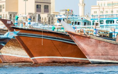 Dubai Creek, BAE boyunca tekneler