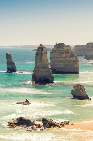 Doce Apóstoles rocas en Australia al atardecer en Great Ocean Road, Victoria  - —  Fotos de Stock