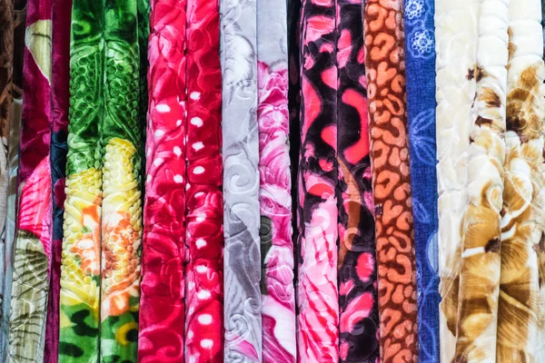 Kolorowe ubrania w lubelskim rynku — Zdjęcie stockowe