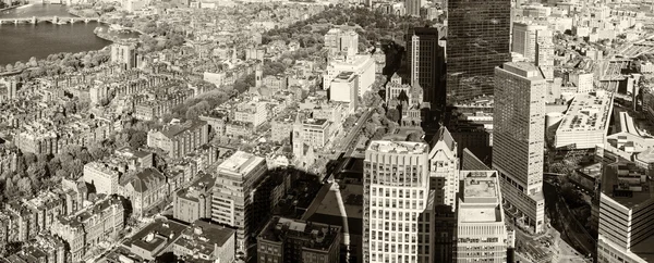 ボストンのスカイラインの黒と白のビュー — ストック写真