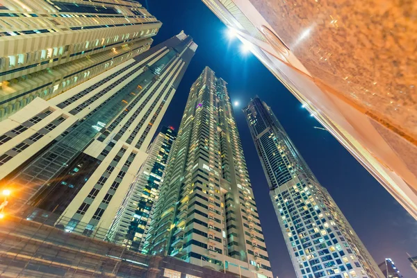 Dubai Marina skyline noite — Fotografia de Stock