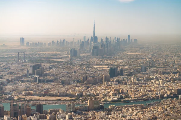 Воздушный вид на Дубай, UAE . — стоковое фото