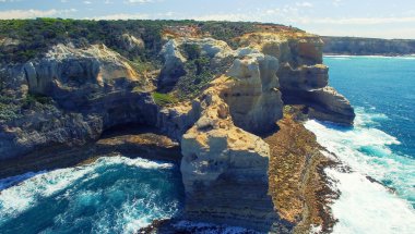 Great Ocean Road, Avustralya boyunca Arch. kaya oluşumu. Aeri