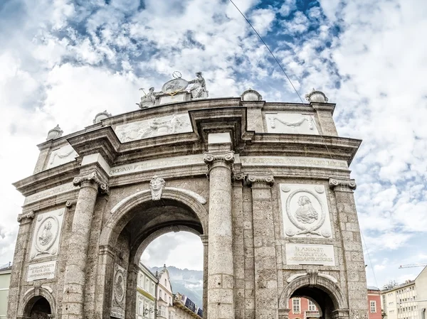 Innsbruck, Áustria. Linha do horizonte da cidade — Fotografia de Stock