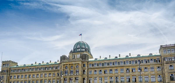 Praga, Repubblica Ceca. skyline medievale della città — Foto Stock