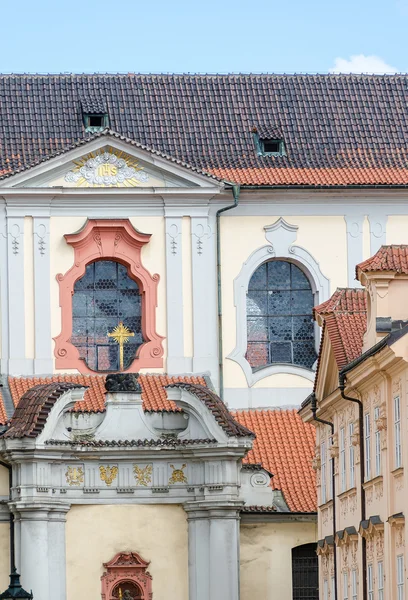 Древняя средневековая архитектура Праги, Чехии, Европы — стоковое фото