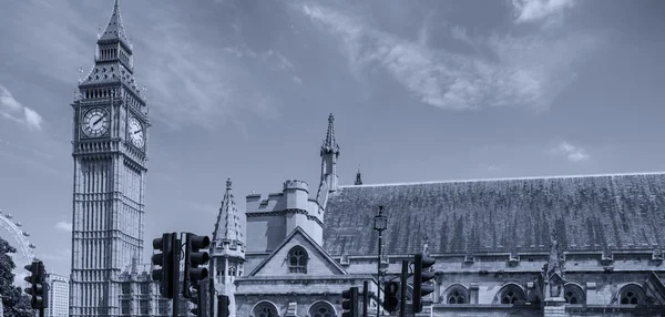 Westminster and Big Ben on a beautiful day, London - UK — Stock Photo, Image