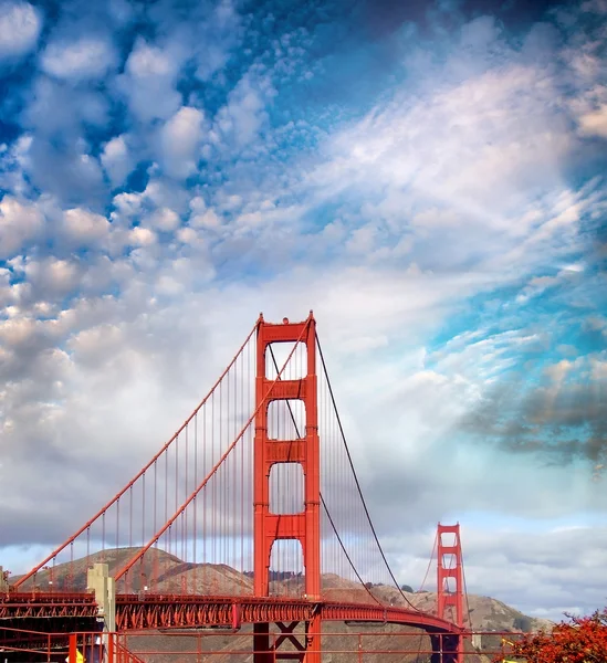 San Francisco, Zlatá brána za soumraku — Stock fotografie