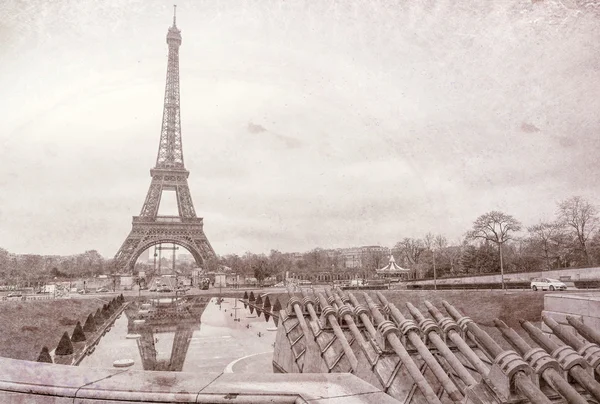 Eiffel Tower in Paris — Stock Photo, Image