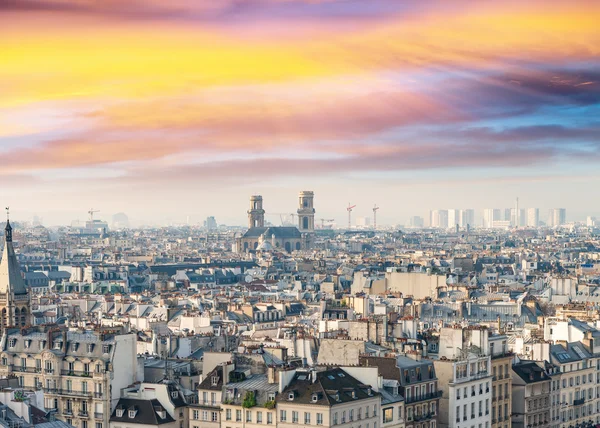 Воздушный горизонт Парижа, Франция — стоковое фото