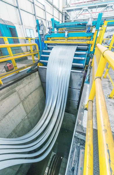 Maquinaria de corte de chapa de alta precisión — Foto de Stock