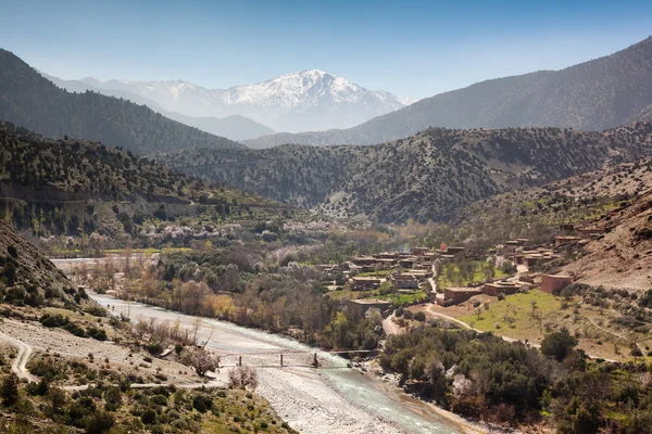 Manzara Morocco: Tizi'n Vadisi ' spri (Marakeş) testinde — Stok fotoğraf