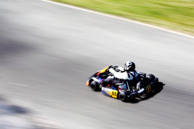 Go-kart yarış