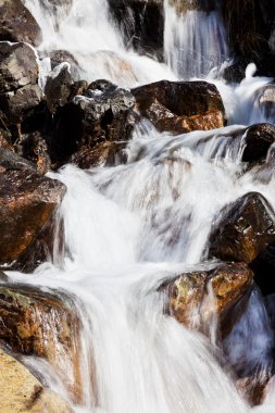 Dağ akışı görünümü