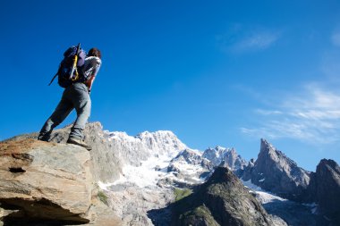 Dağ trekker fotoğrafı