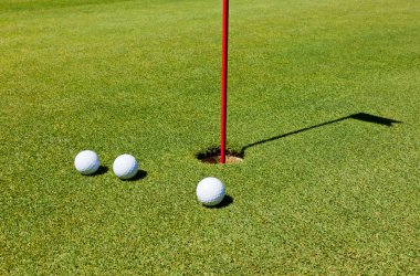 Golf: putting green clipart