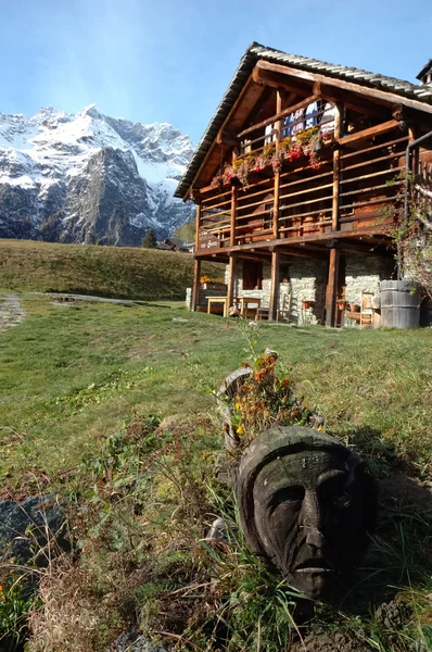 Mountain village house — Stock Photo, Image