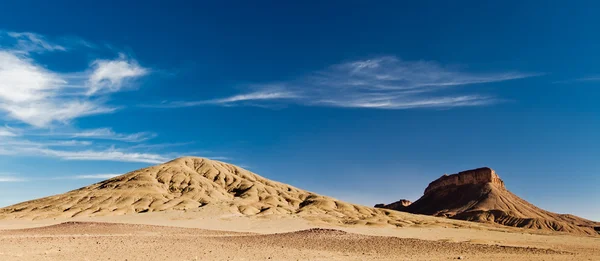 Paysage désertique : formation géologique dans le sud du Maroc — Photo