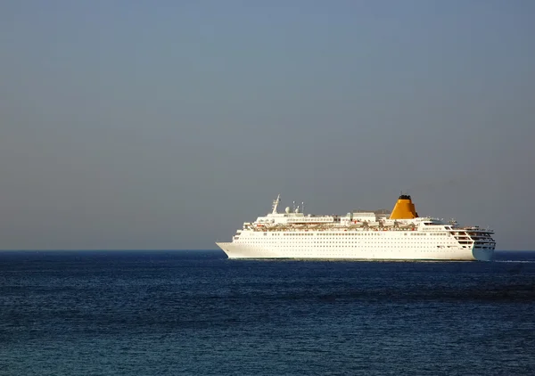 Grande nave da crociera — Foto Stock