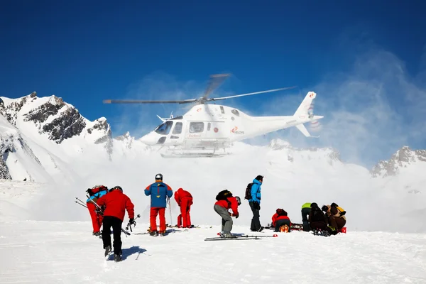 Hélicoptère de ski Heli — Photo