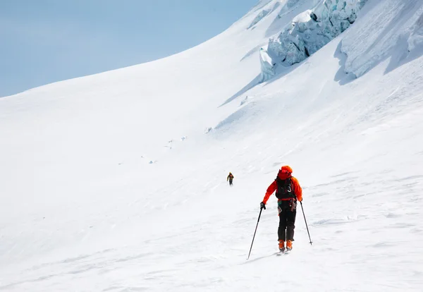 Freeride narciarz widok — Zdjęcie stockowe