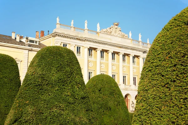 Italiaanse architectuur Comomeer, Italië. — Stockfoto