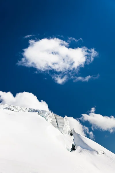 Ghiacciaio di alta montagna — Foto Stock