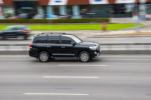 Ukraina Kiev September 2020 Black Toyota Land Cruiser Bil Rör — Stockfoto