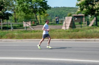 KYIV, UKRAINE - 16 Mayıs 2021: 10 Km. 2021 Duathlon Kyiv Kupası yarışması. 