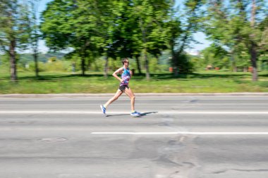 KYIV, UKRAINE - 16 Mayıs 2021: 10 Km. 2021 Duathlon Kyiv Kupası yarışması. 