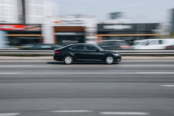 Ukraine Kyiv April 2021 Black Skoda Superb Car Moving Street — Stok fotoğraf