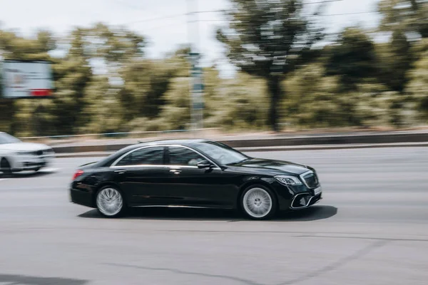 Ukrajina Kyjev Června 2021 Černý Mercedes Benz Class Vůz Pohybující — Stock fotografie