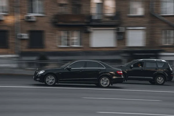 우크라 Kyiv 2021 Black Mercedes Benz Class Car Moving Street — 스톡 사진