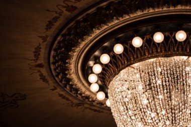 Ternopil, Ukrayna - 11 Aralık: Dram tiyatronun tavan ch ile