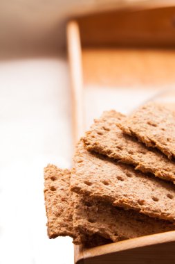 Tepsi ile crispbreads 