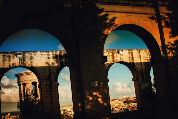 High contrast photo of  Baracca Gardens. Valletta, Malta — Stock Photo, Image