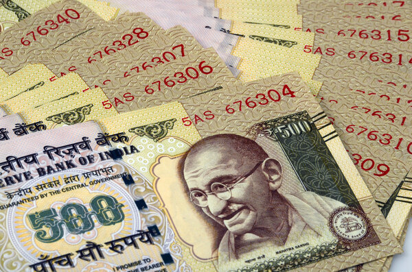 Новая нумерация индийской валюты
