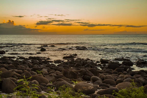 Sonnenuntergang Über Dem Felsigen Strand Von Albion Westen Der Republik — Stockfoto