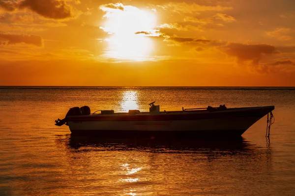 Fischerboot Strand Von Albion Bei Sonnenuntergang Westen Der Republik Mauritius — Stockfoto