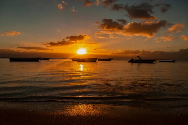 Bateau Pêche Sur Plage Albion Coucher Soleil Dans Ouest République — Photo