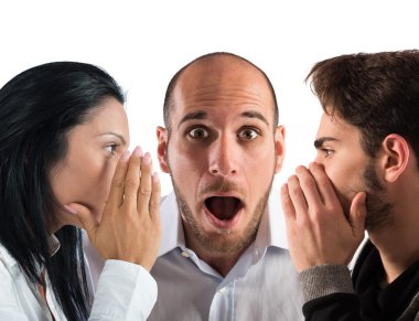 Gizli bir adamla konuşurken Çift